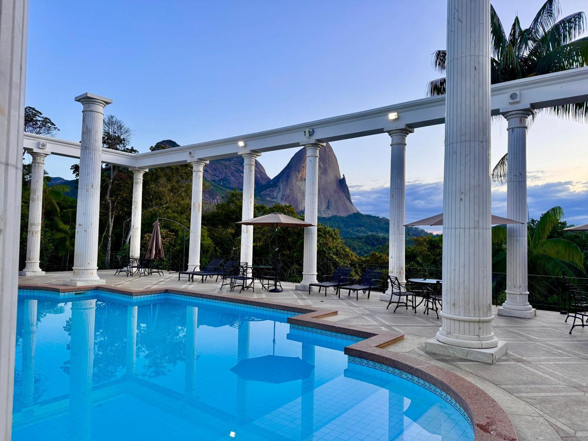Aroso Paco Hotel Pedra Azul  Exterior photo The hotel's pool